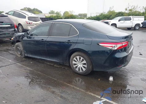 2018 Toyota Camry L from USA, damaged, VIN 4T1B11HK3JU643322
